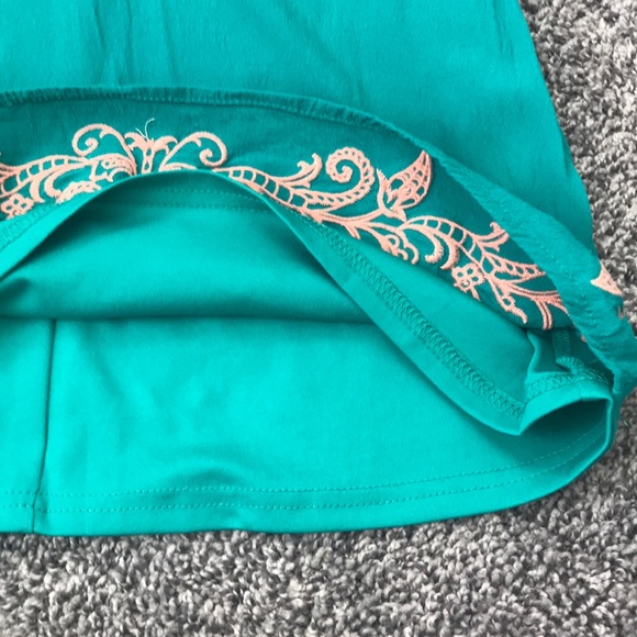 Dress - Picture 5 of 6